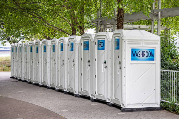 Best High-end porta potty rental  in Shafter, CA