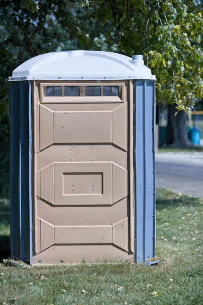 Best Portable restroom trailer rental  in Shafter, CA